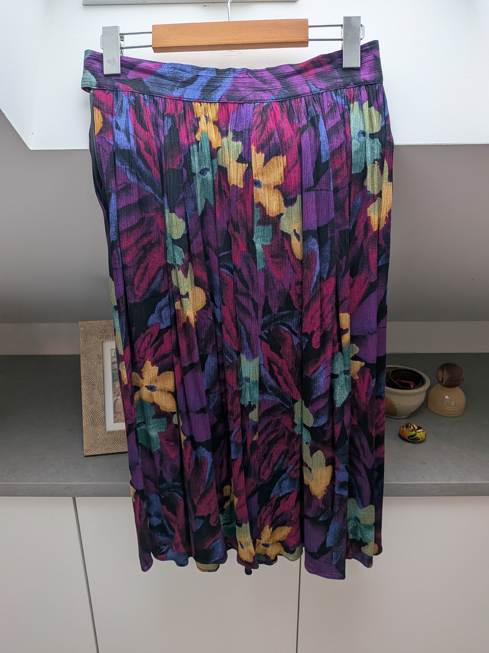 Vintage Floral Pleated Midi Skirt